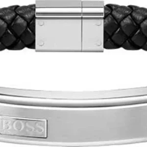 Geflochtenes Lederarmband mit silberner Verschlussplatte und Prägung „BOSS“, schwarz