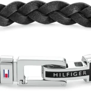 Lederarmband aus geflochtenem schwarzem Leder mit Metallverschluss und Tommy Hilfiger Prägung