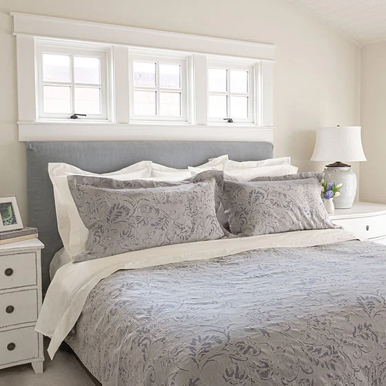 Willow | Jacquard Duvet Cover – Lapis, 74% Egyptian Long-Staple Cotton / 26% Linen by St Genève”