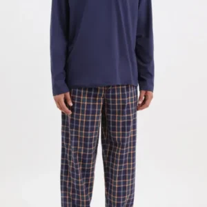 Pyjama long homme bleu marine et carreaux 1